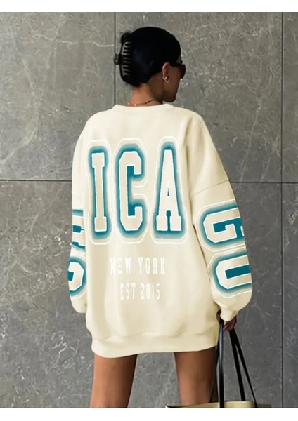 Kadın Bej Kolları Vivid Color Chicago Baskılı Oversize Bisiklet Yaka Sweatshirt