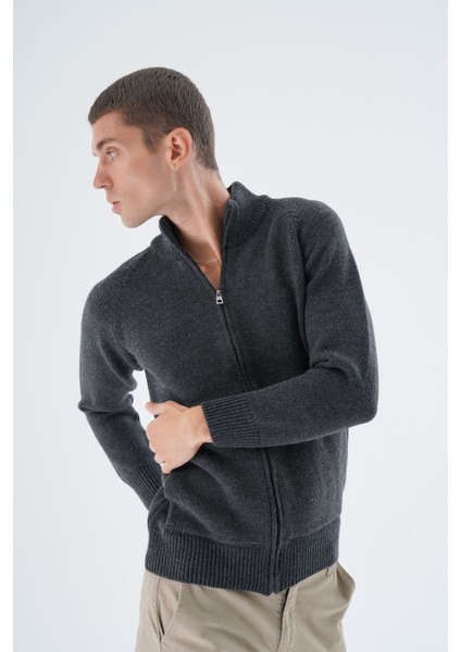 Erkek Antrasit Dik Yaka Fermuarlı Düz Cepli Yün Triko Örme Hırka TRIST-5335 modelleri