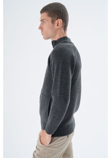 Erkek Antrasit Dik Yaka Fermuarlı Düz Cepli Yün Triko Örme Hırka TRIST-5335 indirimleri