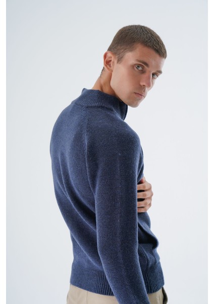Erkek Lacivert Dik Yaka Fermuarlı Düz Cepli Yün Triko Örme Hırka TRIST-5335 fırsatları