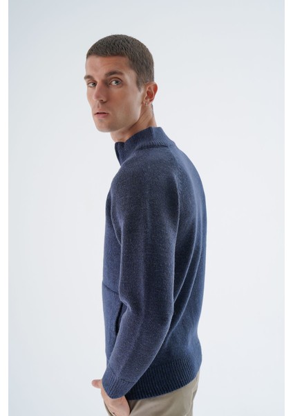 Erkek Lacivert Dik Yaka Fermuarlı Düz Cepli Yün Triko Örme Hırka TRIST-5335 indirimleri