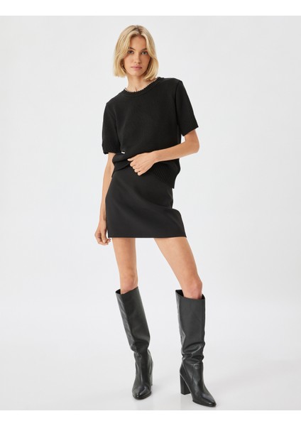 Kısa Kollu Triko Kazak Taşlı Yuvarlak Yaka