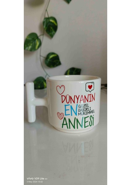 Dünyanın En Güzel Annesi Yazılı Seramik T Kupa