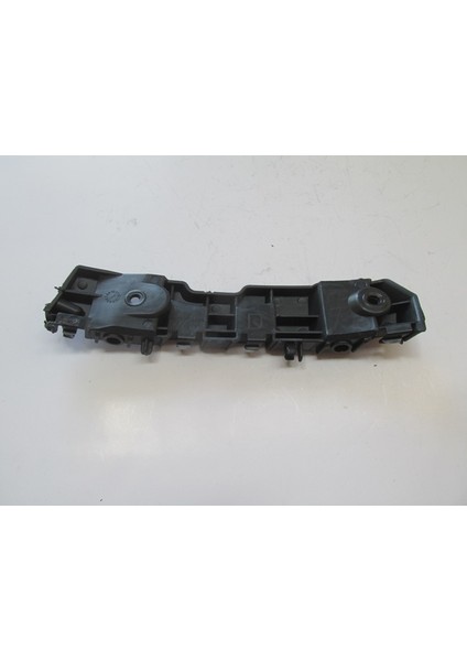 Renault Symbol 17/21 Ön Tampon Braketi̇ Sağ