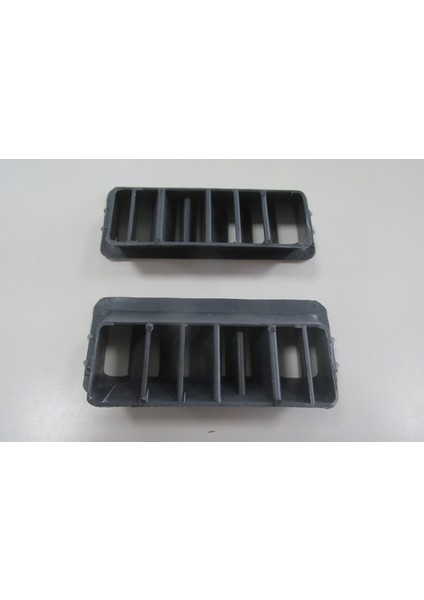 Volkswagen Transporter T4 96/01 Ön Göğüs Cam Havalandırma Izgarası Sağ/sol Set (2 Parça)