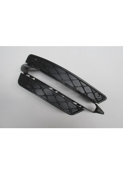 Mercedes C Class W204 11/13 Si̇s Lamba Kapağı Sağ (Ni̇kelaj Çıtasız) (Tyg) fiyatları