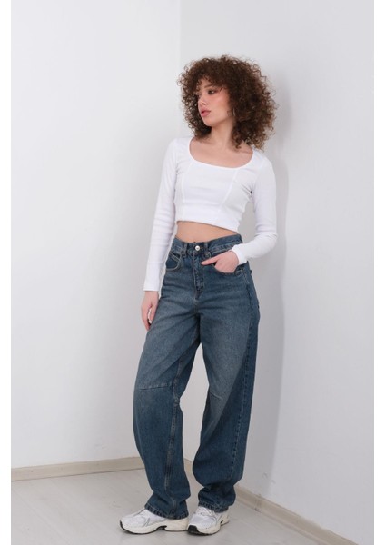 Kadın Arkası Kemer Toka Detaylı Baggy Jean - Orta Ton Tinli Yıkamalı fiyatları