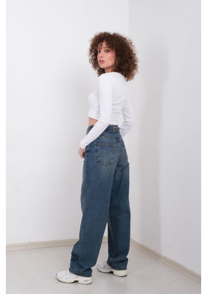 Kadın Arkası Kemer Toka Detaylı Baggy Jean - Orta Ton Tinli Yıkamalı indirimleri