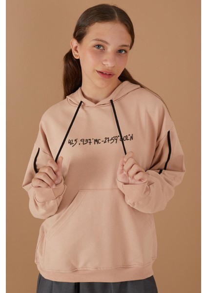 Bej Baskılı Kız Çocuk Şeritli Kapüşonlu Sweatshirt 19220