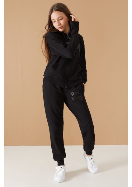 Siyah Yazı Baskılı Kapüşonlu Hırkalı Kız Eşofman Takımı 19223