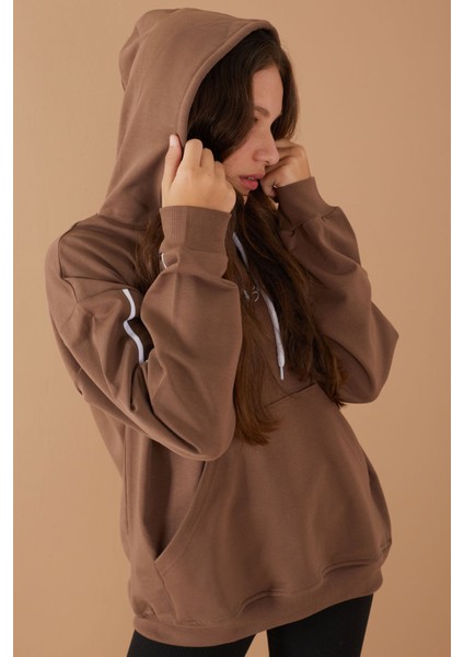 Kahverengi Baskılı Kız Çocuk Şeritli Kapüşonlu Sweatshirt 19221 indirimleri