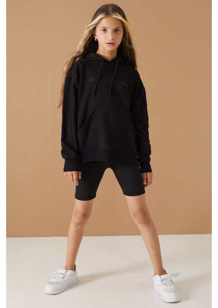 Siyah Göğüs Yazılı Kanguru Cepli Kapüşonlu Kız Çocuk Sweatshirt 19336