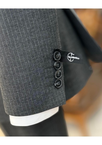 İtalyan Stil Slim Fit Çizgili Ceket Yelek Pantolon Takım Elbise Antrasit T11816 fırsatları