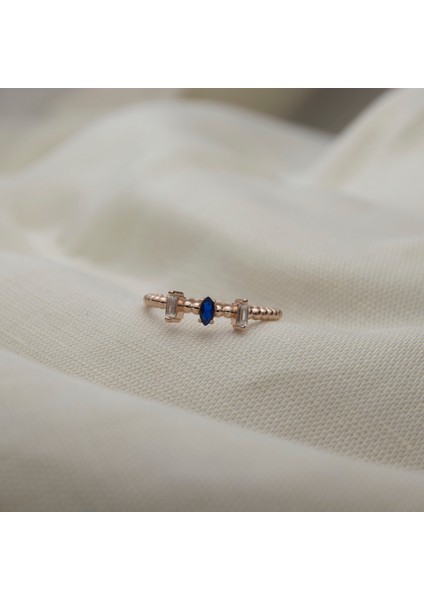 Mavi ve Beyaz Taşlı 925 Ayar Minimal Rose Gümüş Yüzük