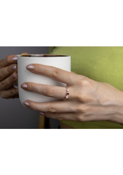 Mavi ve Beyaz Taşlı 925 Ayar Minimal Rose Gümüş Yüzük fırsatları