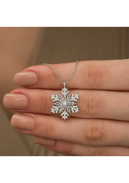 Gümüş Kar Tanesi Kolye modelleri