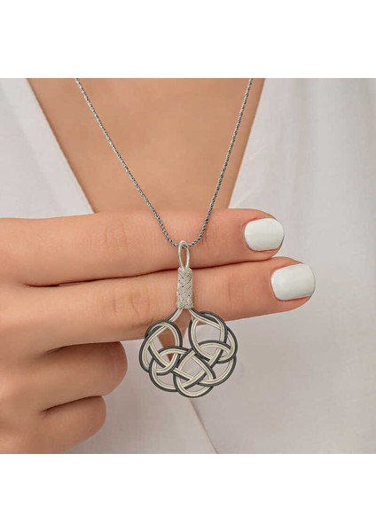 Gümüş Kazaziye Örgü Kadın Kolye modelleri