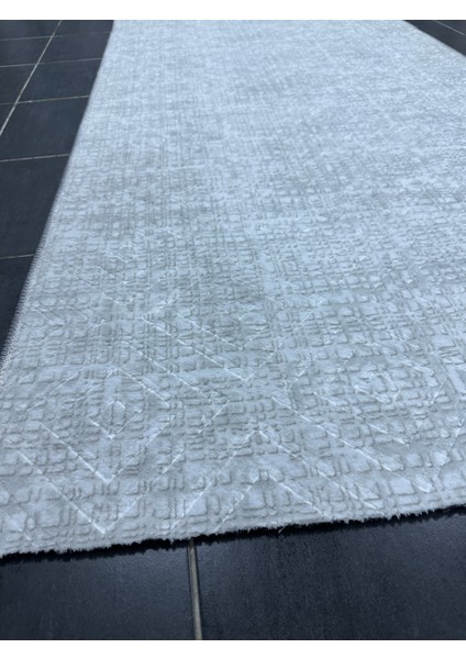 Siyah Keçeli Kaymaz Taban Yıkanabilir Yumuşak Yüzey Jel Halı fırsatları