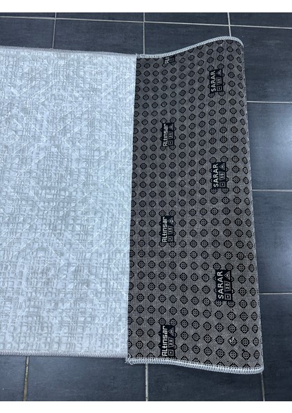 Siyah Keçeli Kaymaz Taban Yıkanabilir Yumuşak Yüzey Jel Halı indirimleri