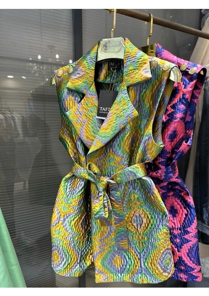 Colorful Ipek Kapitone Yelek Turuncu modelleri