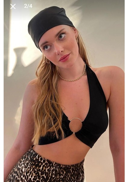 Halka Detaylı Dekolteli Kadın Siyah Crop Bluz Elit modelleri