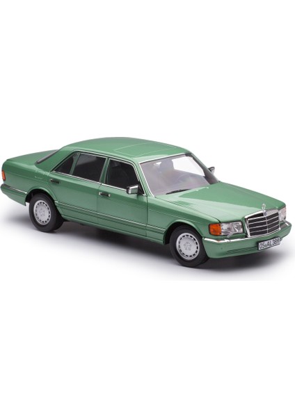 1:18 Norev 1991 Mercedes Benz S Class 560 Sel W126