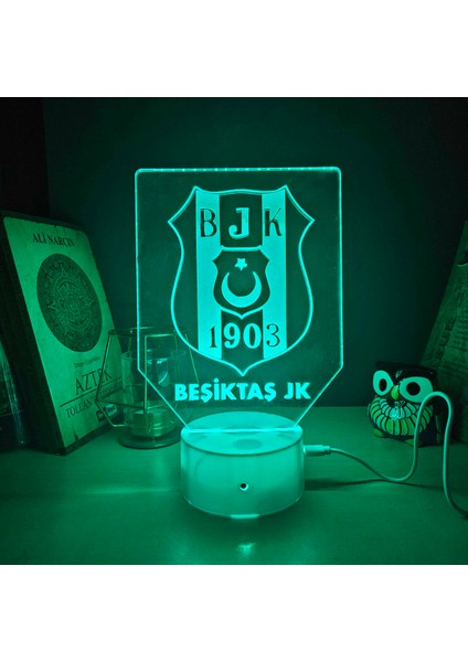 Beşiktaş 3D gece Lambası. 16 Renk + Dokunmatik Ve Uzaktan Kumandalı Işık. Kişiye Özel! Lambanızı kişiselleştiriyoruz!