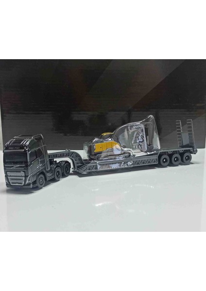 1:87 Volvo Fh 16 With Volvo EC220E Excavatör With Bucket