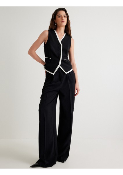 Renk Kontrastlı Yelek V Yaka Düğmeli Cepli fiyatları