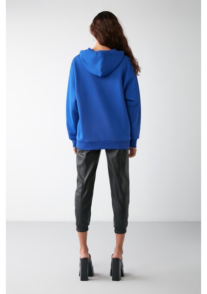 Alena Kadın Basic Kanguru Cepli Oversize Organik Pamuk Fermuarlı Kapüşonlu Saks Mavi Sweatshirt