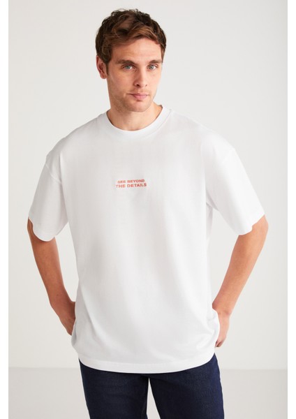 Vıto Erkek %100 Organik Pamuklu Nakış Yazı Detaylı Oversize Bol Kesim Kısa Kollu Beyaz T-shirt