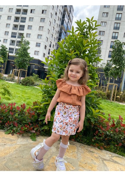 Kız Çocuk Çiçek Desen Düğmeli Etek fiyatları