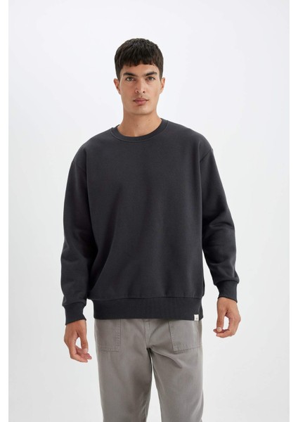 Erkek Antrasit Oversize Fit Bisiklet Yaka Kalın Kumaş Basic Düz Sweatshirt T5139AZ24AU