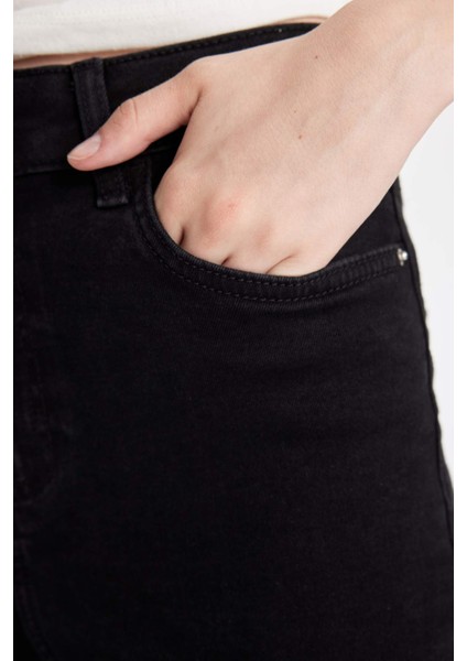Rebeca Skinny Fit Normal Bel Bilek Boy Dar Paça Jean Pantolon C7610AX24AU
