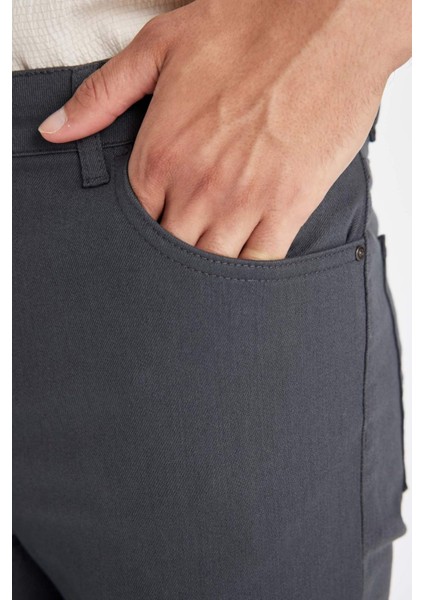 Pantolon Slim Fit Dar Kesim Cepli Dar Paça C9436AX24AU
