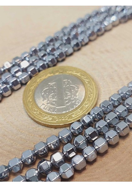 Çeyrek Dizi (9cm Uzunluğundadır!) Hematit Taşı Çeyrek Dizi 4mm (49624) modelleri