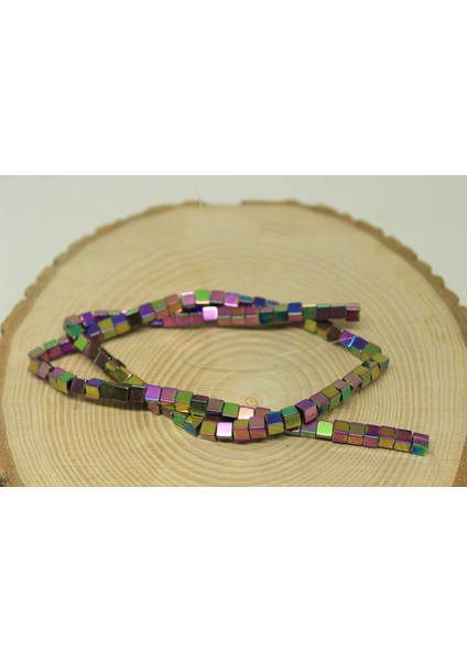 Çeyrek Dizi (9cm Uzunluğundadır!) Hematit Taşı Küp Şekilli 4mm Çeyrek Dizi (24450) fırsatları