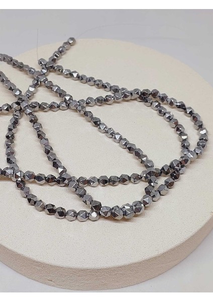 Çeyrek Dizi (9cm Uzunluğundadır!) Hematit Taşı Şekilli 5*5.5mm Çeyrek Dizi (52338) fırsatları