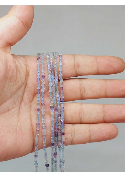 Çeyrek Dizi (9cm Uzunluğundadır!) Florit Taşı Küp Şekilli Çeyrek Dizi 2mm (51160)