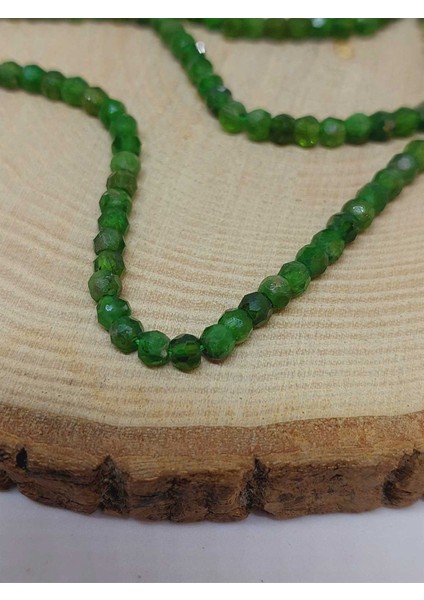 Çeyrek Dizi (9cm Uzunluğundadır!) Diopsit Taşı Çeyrek Dizi 3*3.5mm (51222) fırsatları