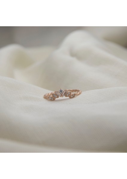 Kraliçe Tacı 925 Ayar Minimal Rose Gümüş Yüzük