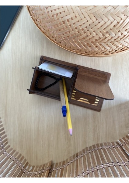 Masaüstü Kalemlik ve Cep Telefonu Standı modelleri