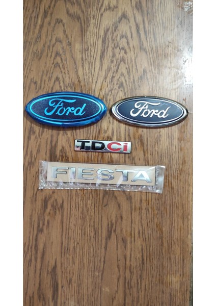 Fiesta 2004 Yılı Ön Panjur Arması Arka Bagaj Arması Logo Fiesta Bagaj Yazısı Tdci Yazısı
