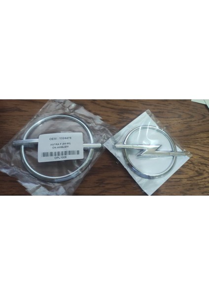 Opel Astra F Ön Panjur Arma Arka Bagaj Arması Amblemi 1995 - 1998 Modeller Arası Uyumlu