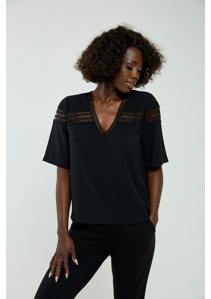 Dantelli Siyah Gömlek fiyatları