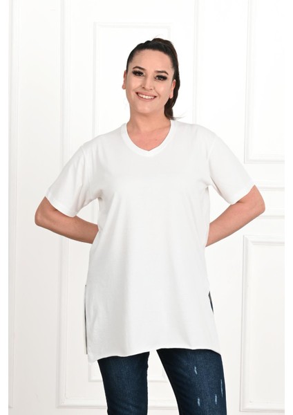 Moda Xlarge Kadın V Yaka Yırtmaçlı Büyük T-Shirt 1199-22