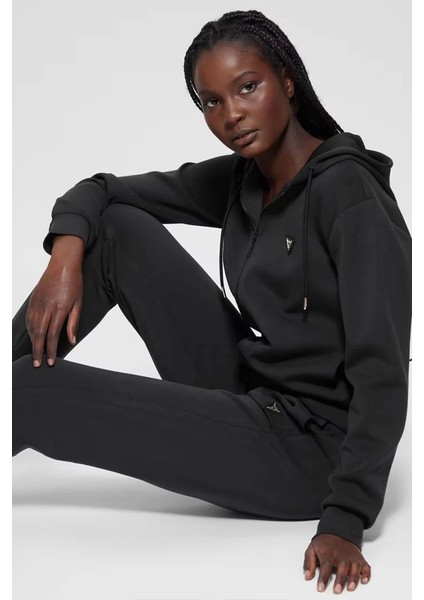 Kadın Kapüşonlu Fermuarlı Sweatshirt indirimleri