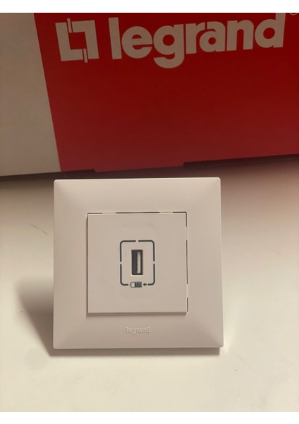 Raventi Beyaz Tekli USB Şarj Prizi 1100MA