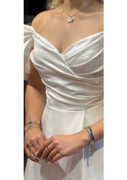 Beyaz Düşük Kollu Anvelop Yırtmaçlı Kloş Etekli Saten Uzun Abiye Elbise 7568 fırsatları