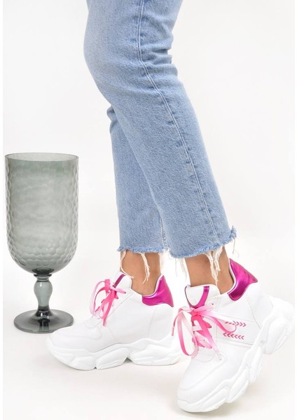 Kadın Beyaz Gizli Topuklu Spor Ayakkabı Yükseklik 10 cm